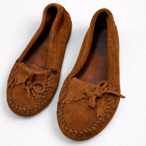 Shoes - Minnetonka Suede Moccasins Brown Fringe Leather Flats 8.5